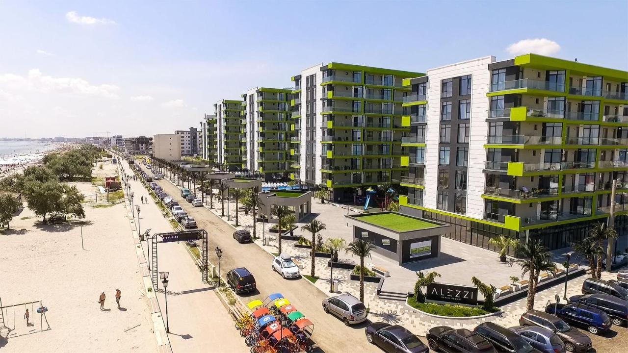 Vibe Apartment- Spa N Pools Beach Resort Navodari Exterior photo